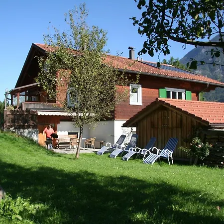 度假居 Montafon 万丹斯